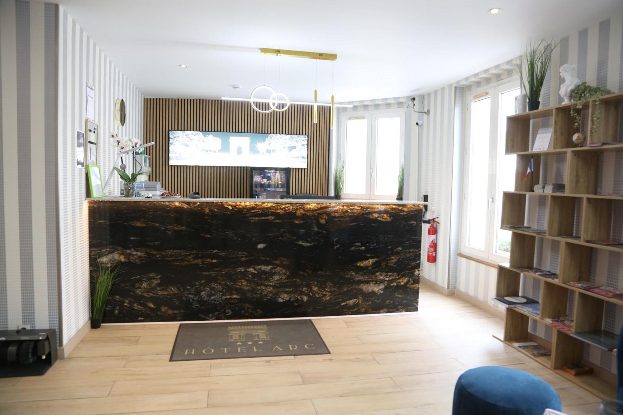 Hotel Arc Paris Porte D'Orleans Montrouge Exterior photo